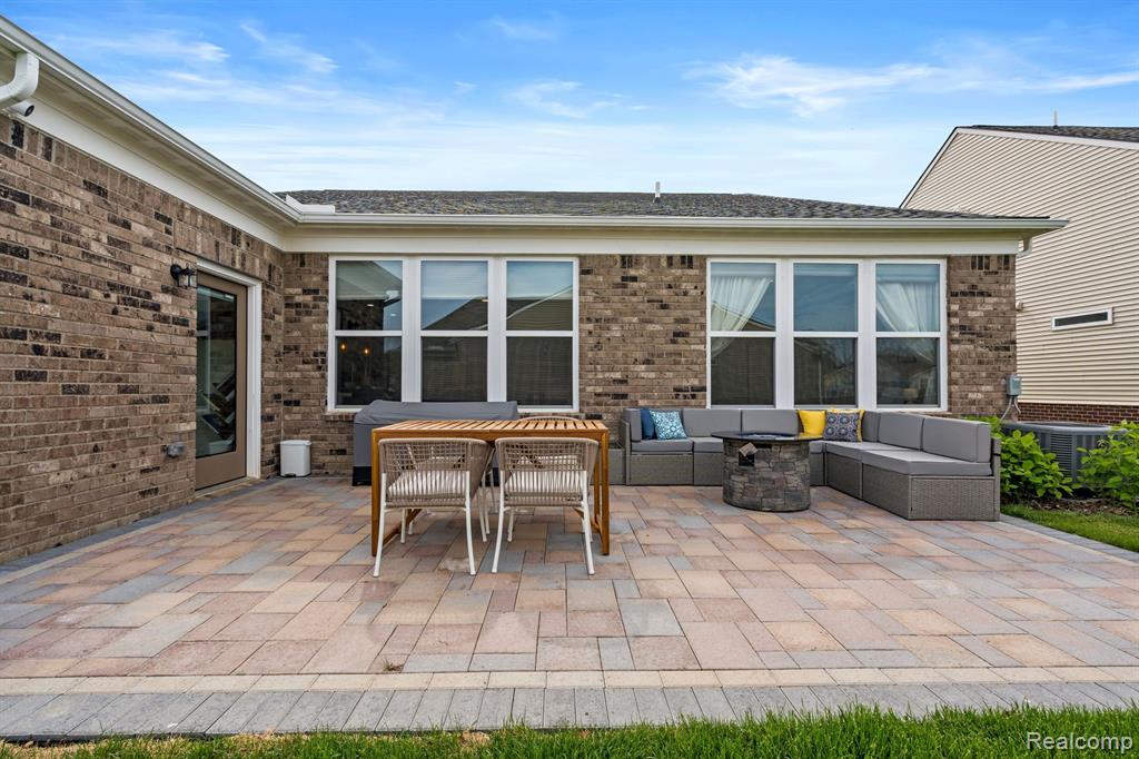 4051 COLFAX Court, Canton, MI 48188 — Photo 34