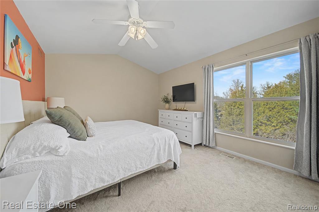 439 Brentwood Drive, Pinckney, MI 48169 — Photo 18