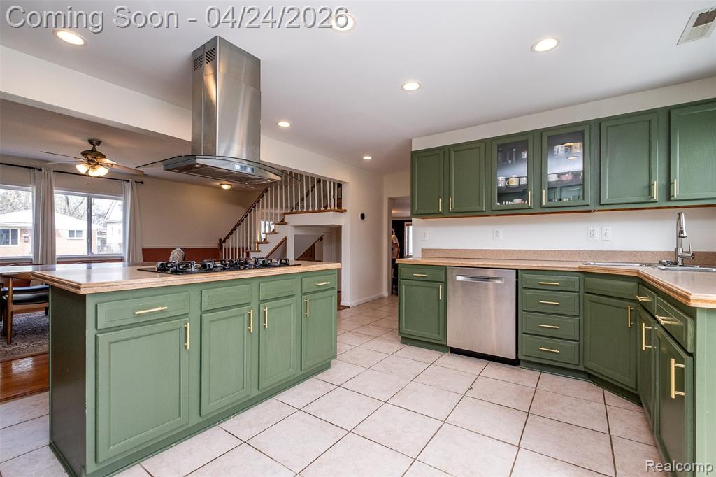 51 Hamata Avenue, Hazel Park, MI 48030 — Photo 16