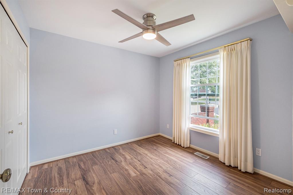 4067 Squire Hill Drive, 38, Flushing, MI 48433 — Photo 11