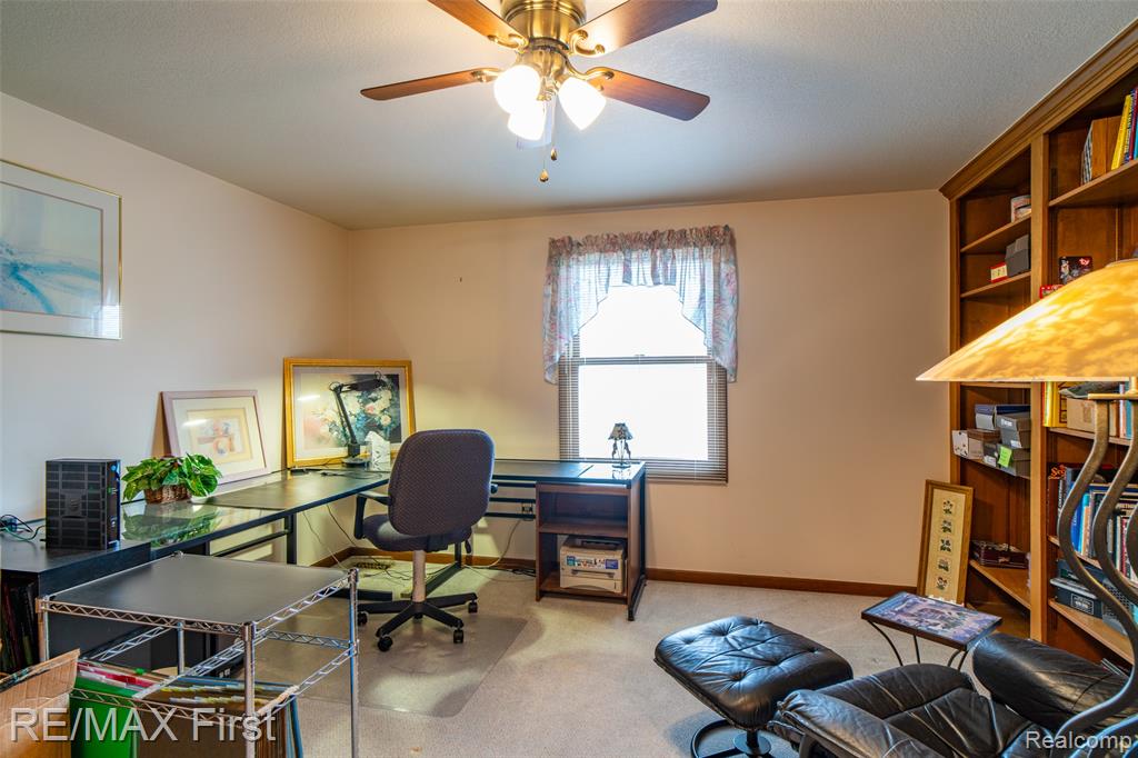47799 Farmbrook Court, Chesterfield, MI — Photo 42