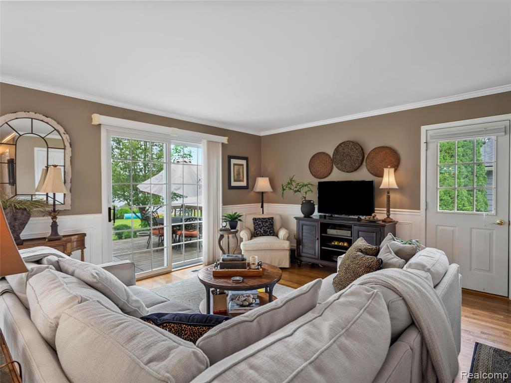 6102 Lakeview Park Drive, Linden, MI 48451 — Photo 5