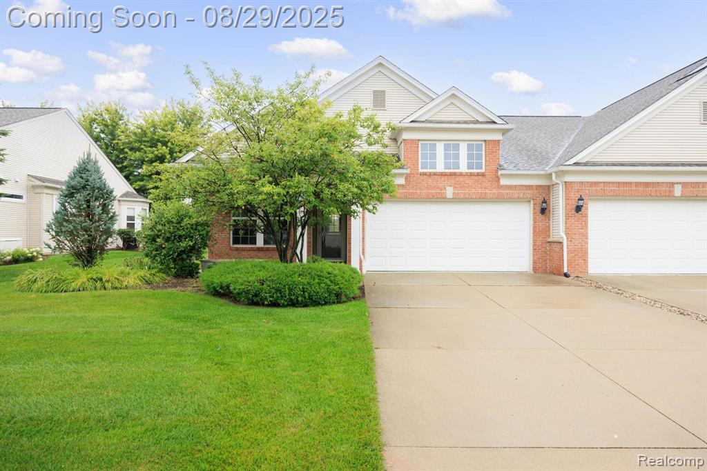 6523 Prairie Dunes Drive, 69, Grand Blanc, MI 48439 — front exterior