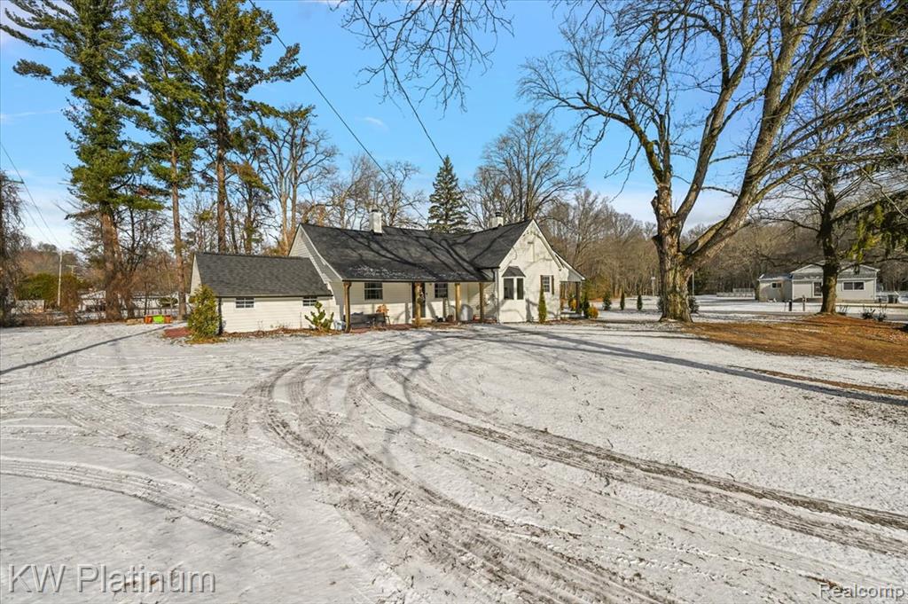 8658 Marsh Road, Clay, MI 48001 — Photo 10