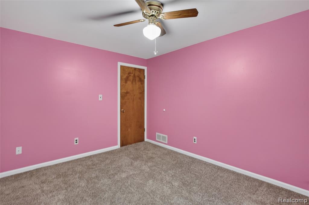 8360 Arlis Street, Commerce Twp, MI 48382 — Photo 42