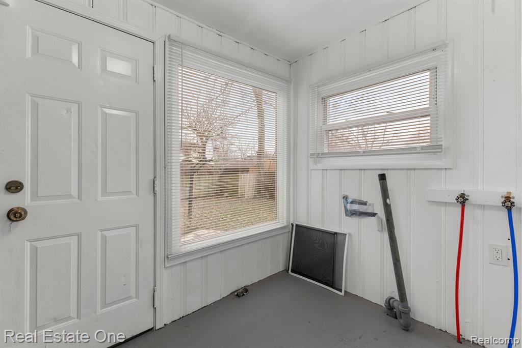 5121 CROISSANT Street, Dearborn Heights, MI 48125 — Photo 20