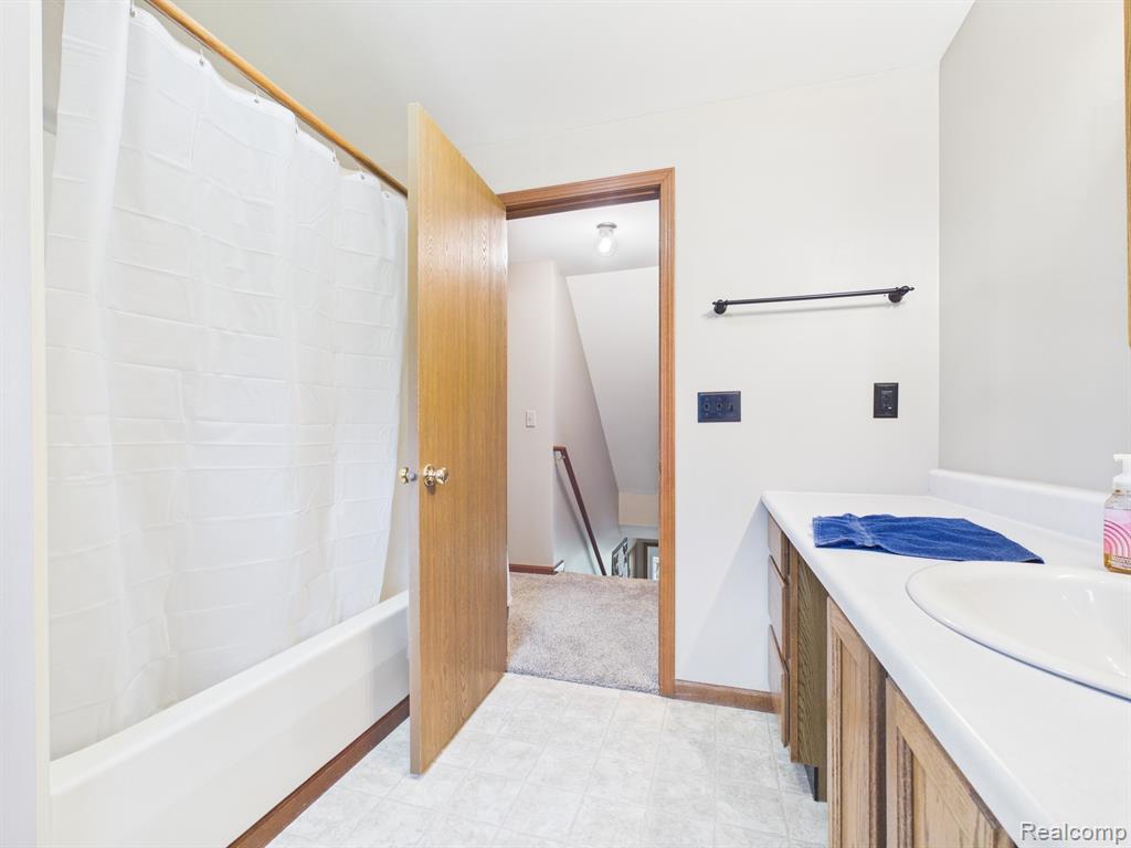 6882 Jones Road, North Branch, MI 48461 — Photo 26