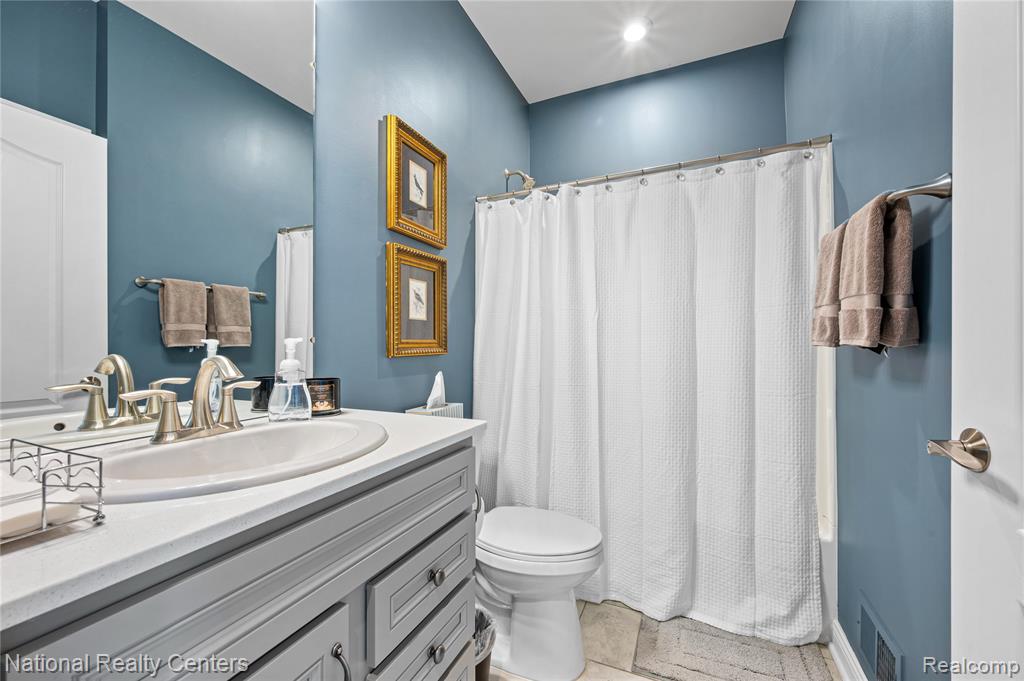 48796 Windfall Road, Novi, MI — Photo 21