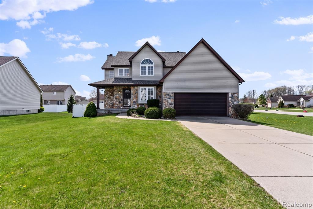 5166 CYPRESS Circle, Grand Blanc, MI 48439 — front exterior
