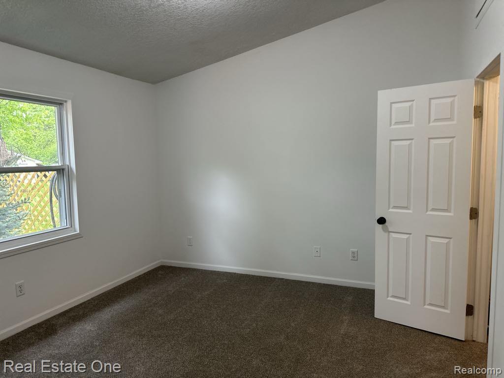 5399 BROBECK Street, Flint, MI 48532 — Photo 18