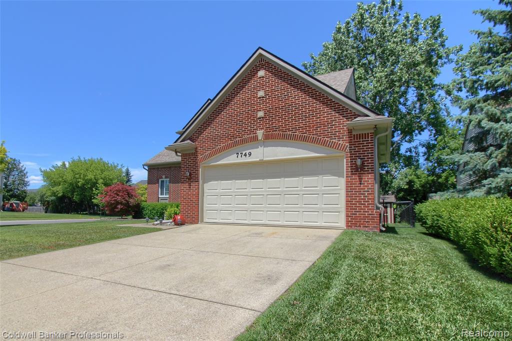 7749 Dover Drive, Ypsilanti, MI 48197 — Photo 3