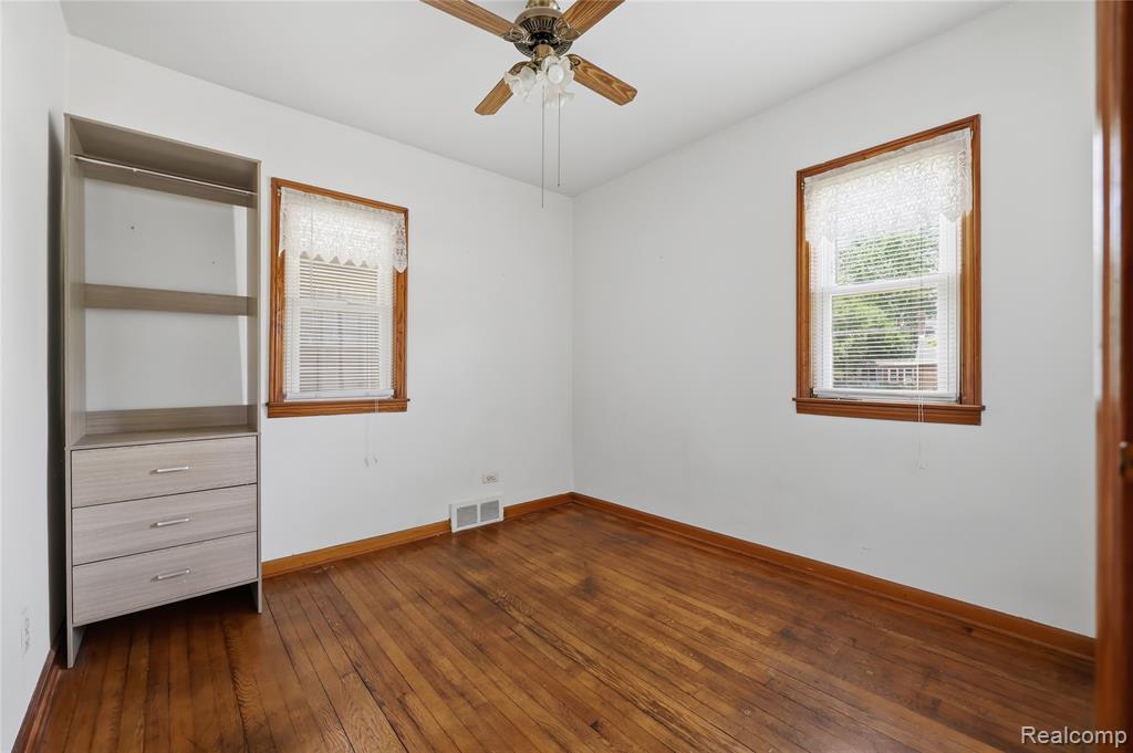 19029 Florian Street, Roseville, MI 48066 — Photo 16