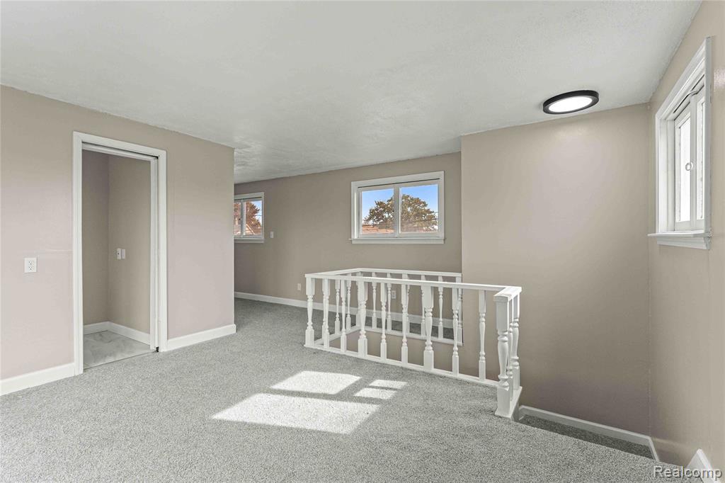 658 6th Street, Wyandotte, MI 48192 — Photo 17