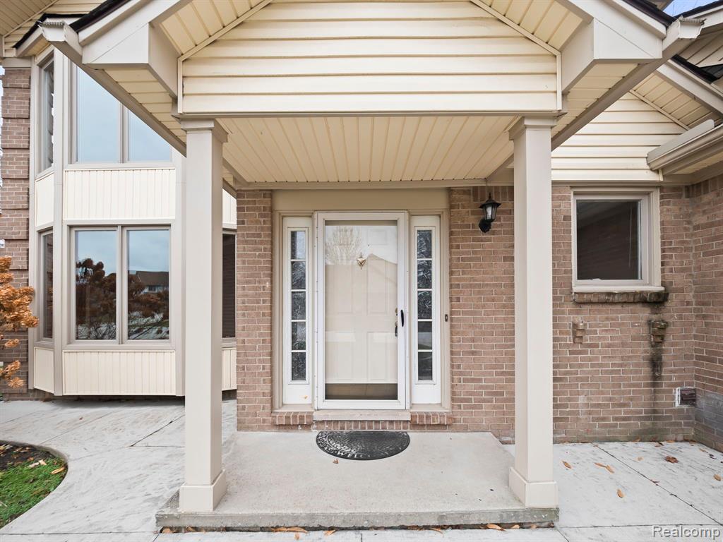 462 DAYLILY Drive, Rochester Hills, MI 48307 — Photo 4