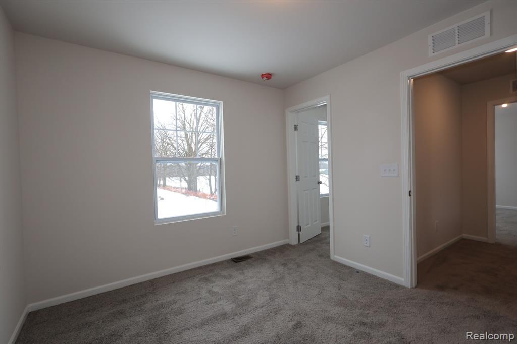 684 Countryside Drive, Chelsea, MI 48118 — Photo 8