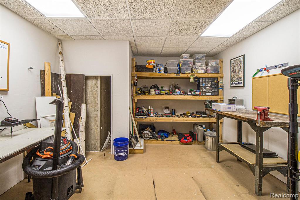 7643 MISTWOOD Drive, White Lake, MI 48383 — Photo 49