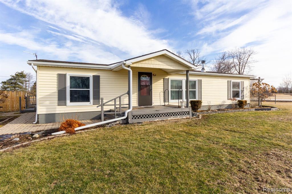 9002 Arnold Road, Ira, MI — Photo 2