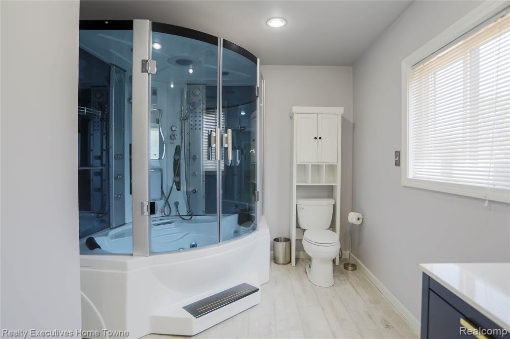 38146 Mast Street, Harrison Township, MI — Photo 38