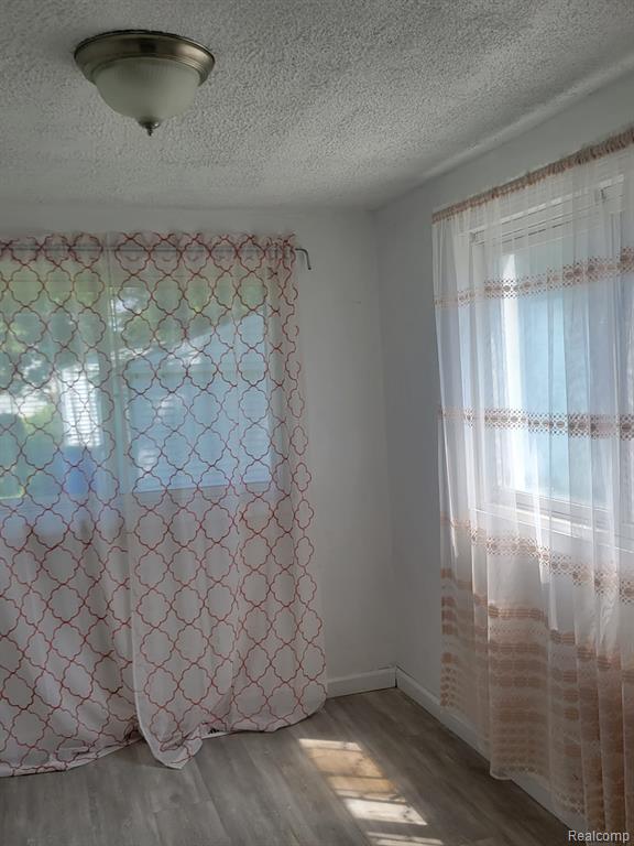 7027 Chalmers Avenue, Warren, MI 48091 — Photo 19