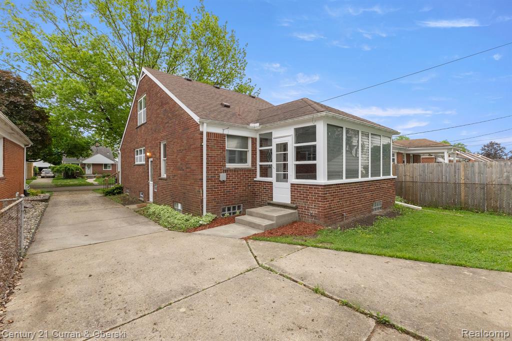 8464 Becker Avenue, Allen Park, MI 48101 — Photo 34