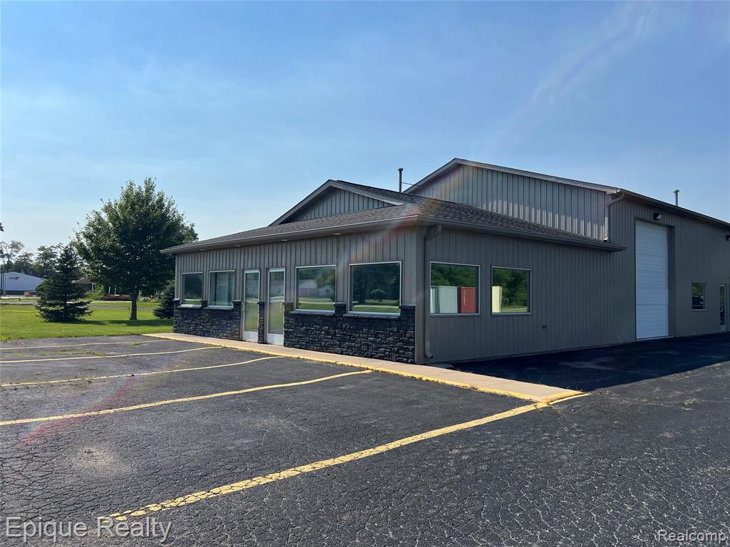 4394 Lapeer Road, Port Huron, MI 48060
