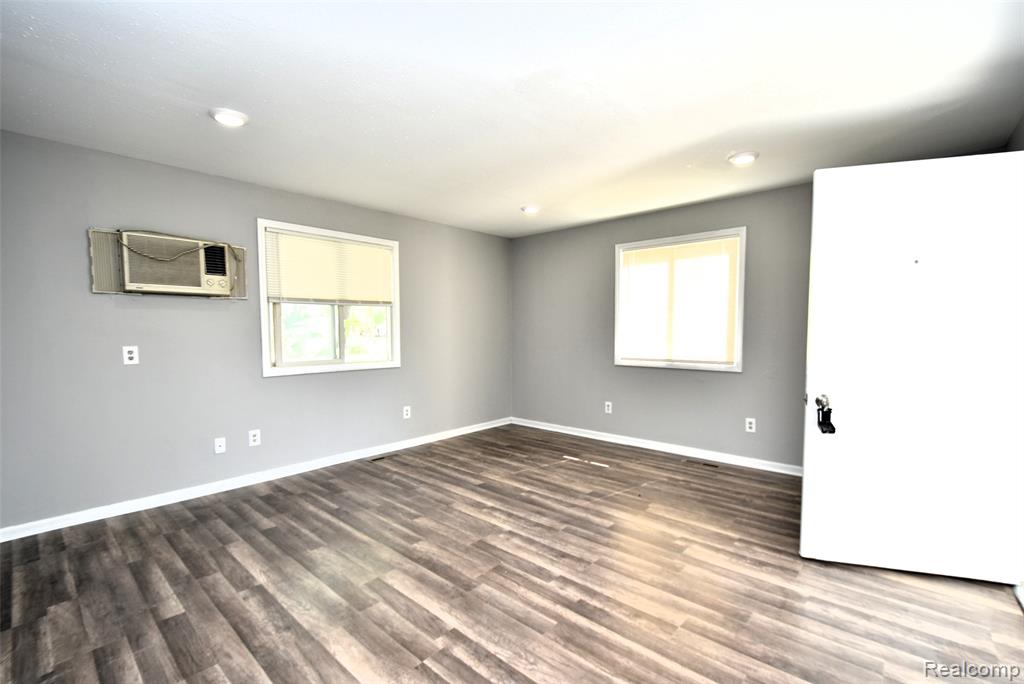 580 Sherman Road, Saginaw, MI 48604 — Photo 8