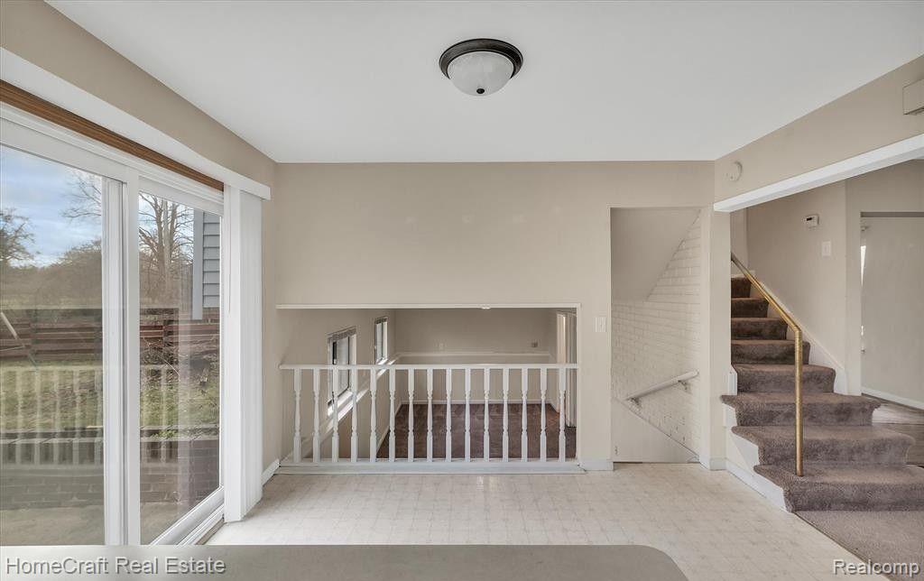 9224 PANAMA Avenue, Ypsilanti, MI 48198 — Photo 12