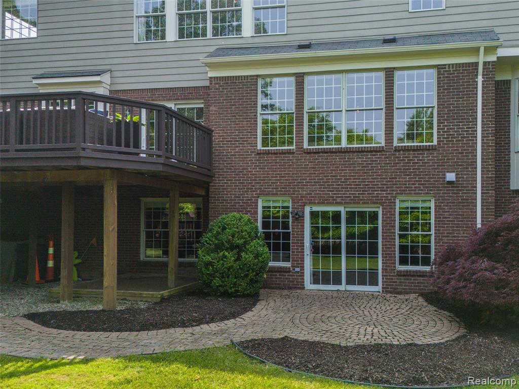17590 White Pine Court, Northville, MI 48168 — Photo 58