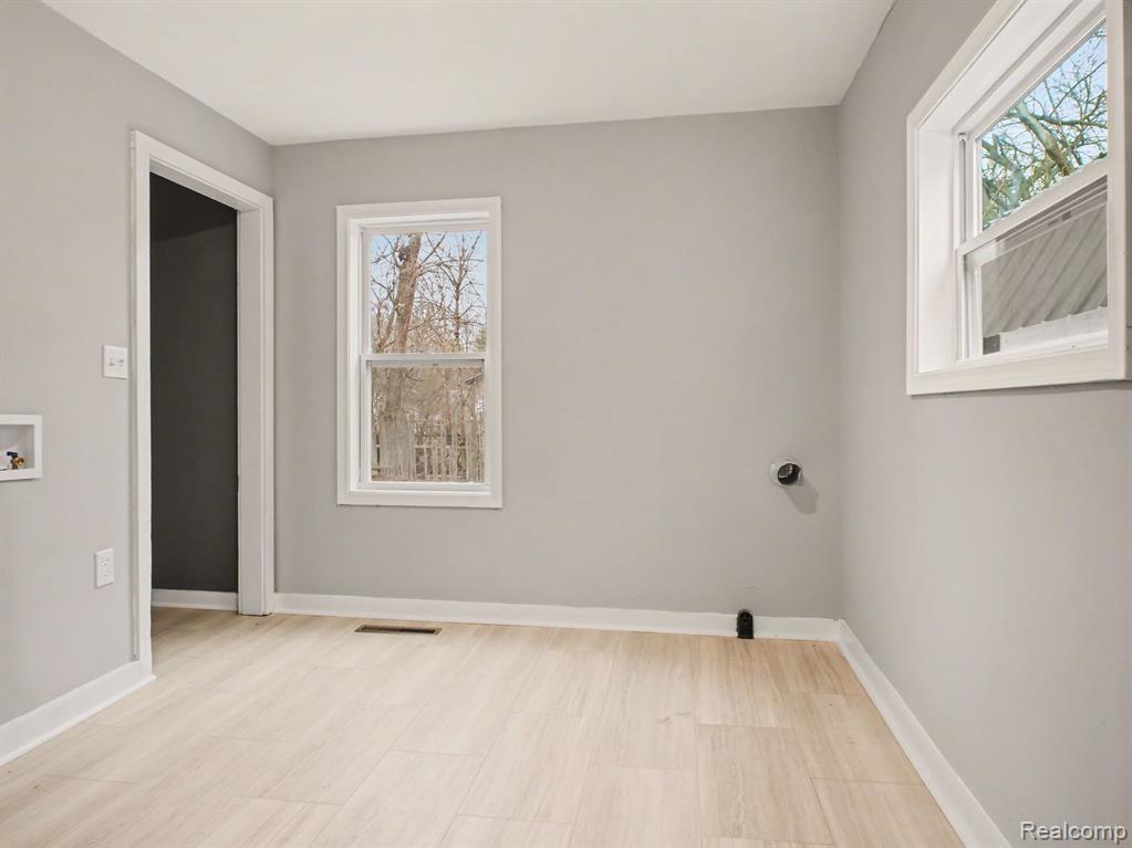 259 N Genesee Street, Montrose, MI 48457 — Photo 16