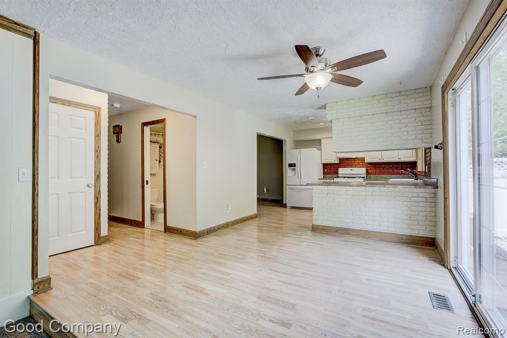 661 Merrimac Road, Canton, MI 48188 — Photo 16