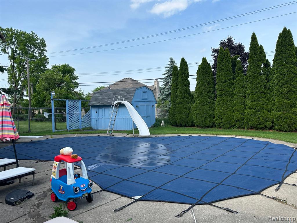 6820 FREDMOOR Drive, Troy, MI 48098 — Photo 19