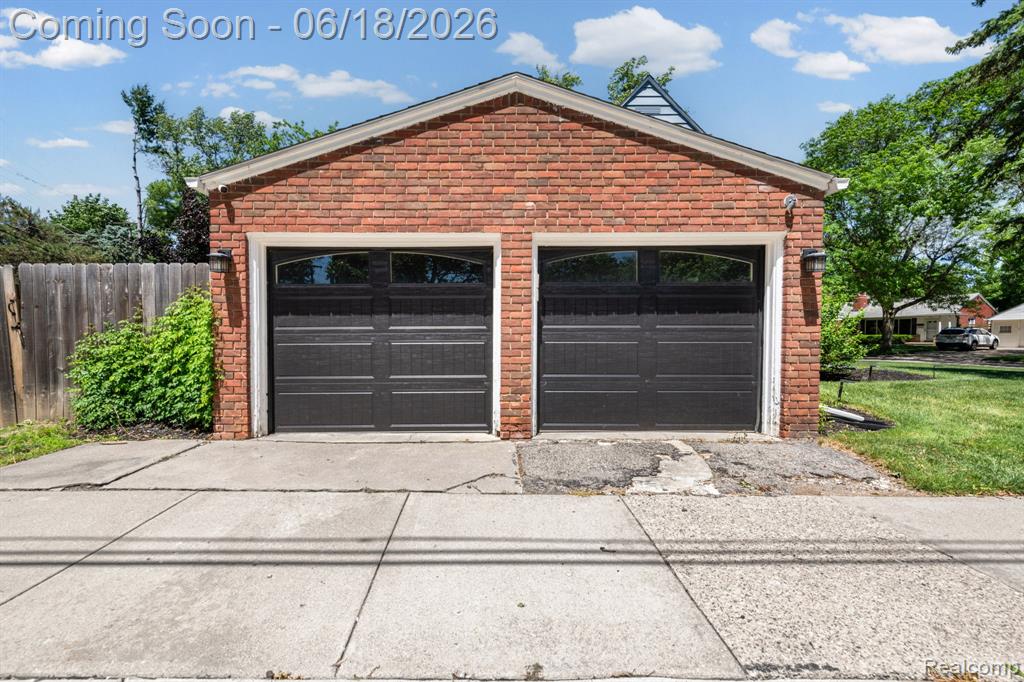 4303 N Verona Circle, Royal Oak, MI 48073 — Photo 30