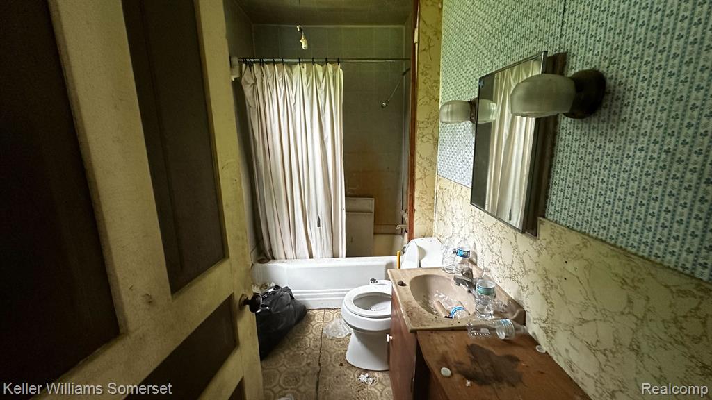 5774 BURNSIDE Road, North Branch, MI 48461 — Photo 7