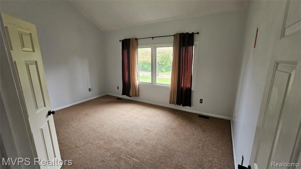 540 Clairpointe Woods Drive, Detroit, MI 48215 — Photo 4