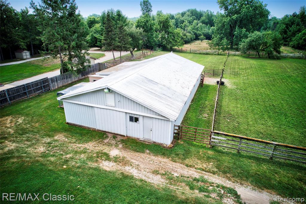 10268 7 Mile Road, Northville, MI 48167 — Photo 31