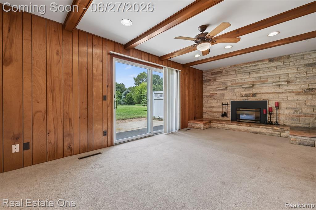 10379 Hegel Road, Goodrich Vlg, MI — Photo 18
