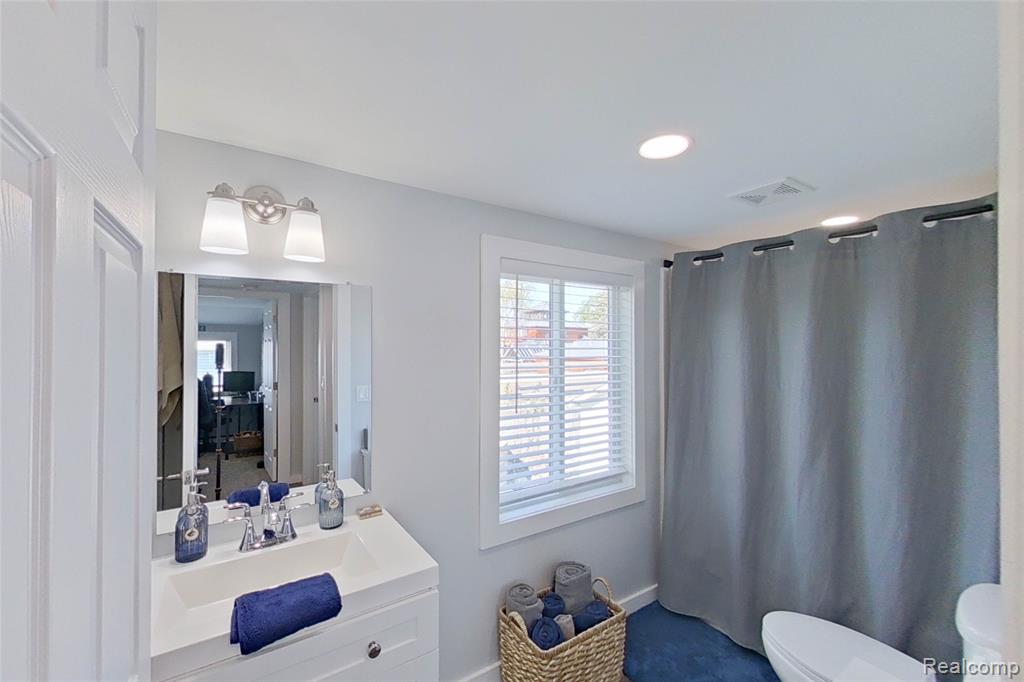 9388 DEXTER PINCKNEY, Pinckney, MI 48169 — Photo 23