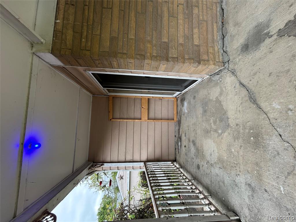 7004 Orchard Avenue, Warren, MI 48091 — Photo 6