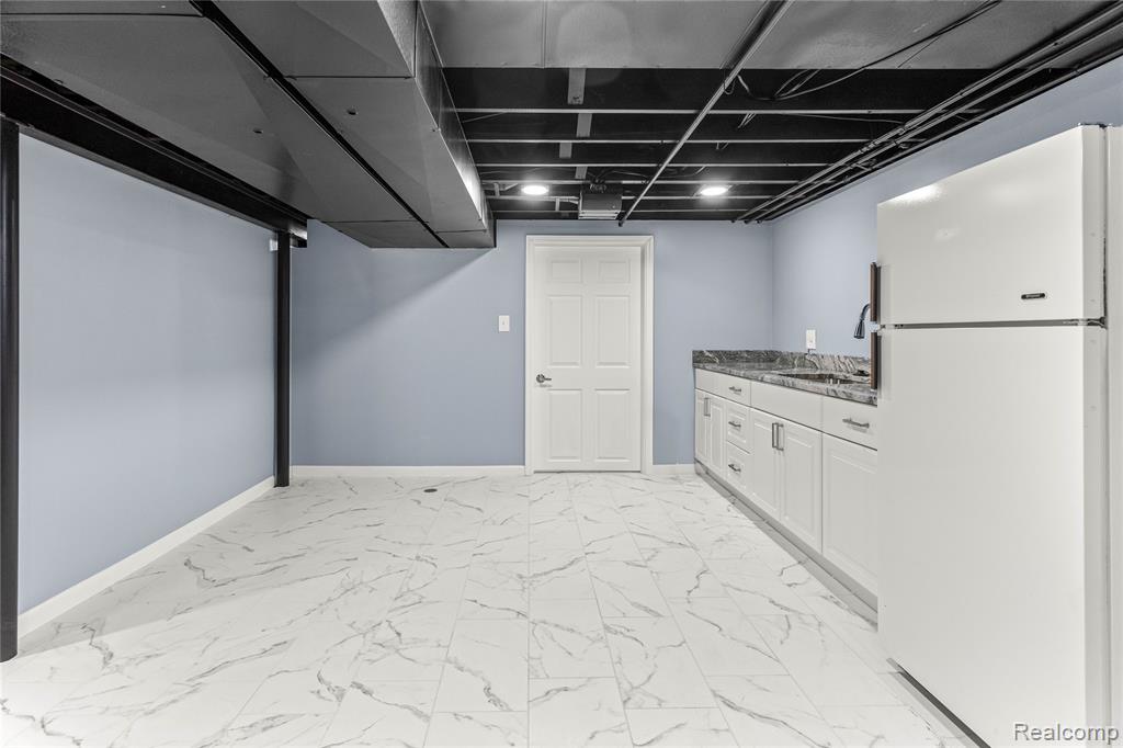 7154 Plainfield Street, Dearborn Heights, MI 48127 — Photo 55