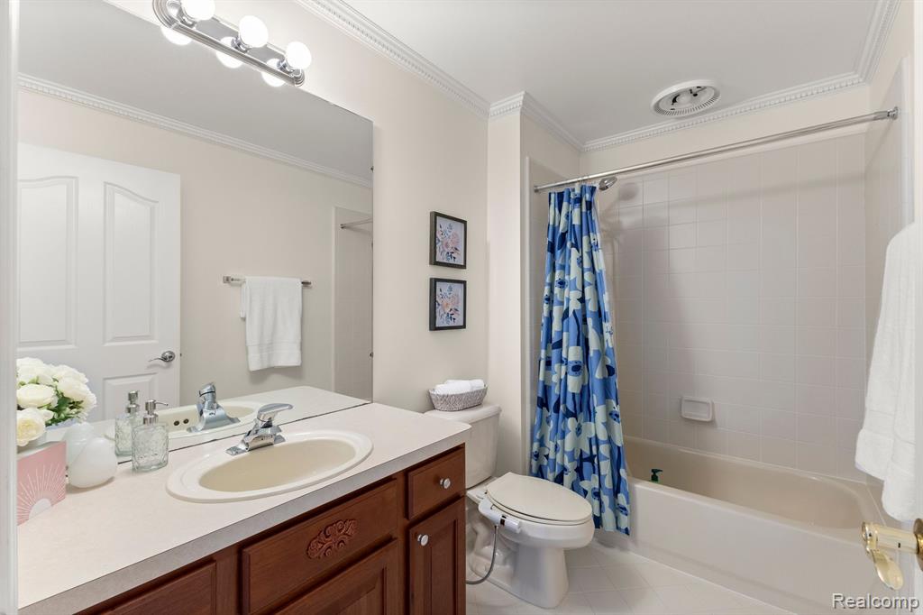 44421 WHITE PINE Circle E, Northville, MI 48168 — Photo 37