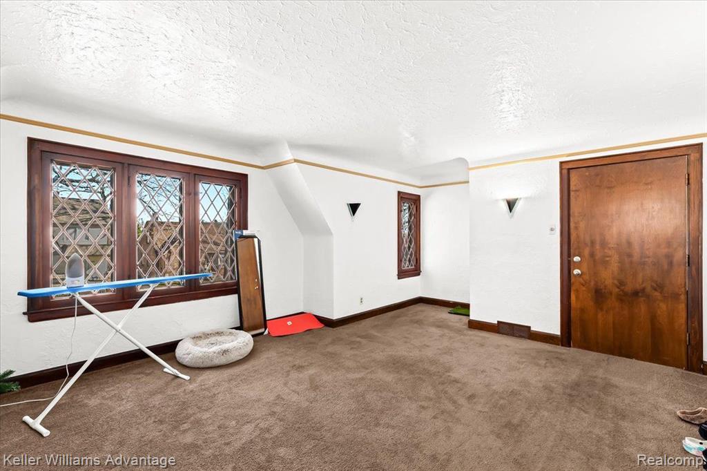 5227 COURVILLE Street, Detroit, MI 48224 — Photo 22