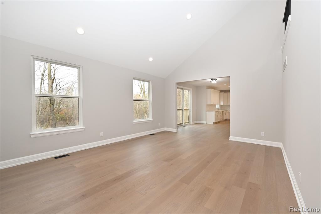 486 Green Hill Lane, Lake Orion, MI — Photo 15