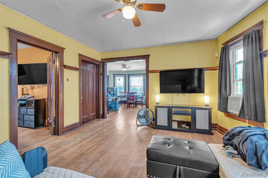 3521 Harding Street, Detroit, MI 48214 — Photo 9