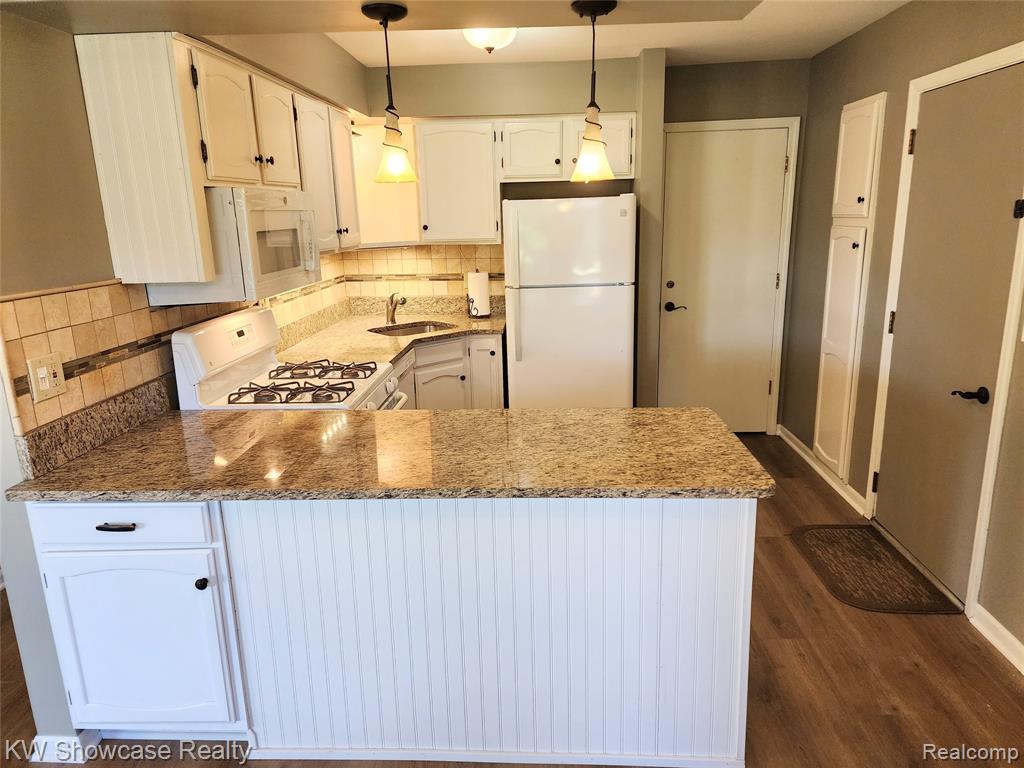 38824 Windmill Pointe S, Clinton Twp, MI 48038 — Photo 11