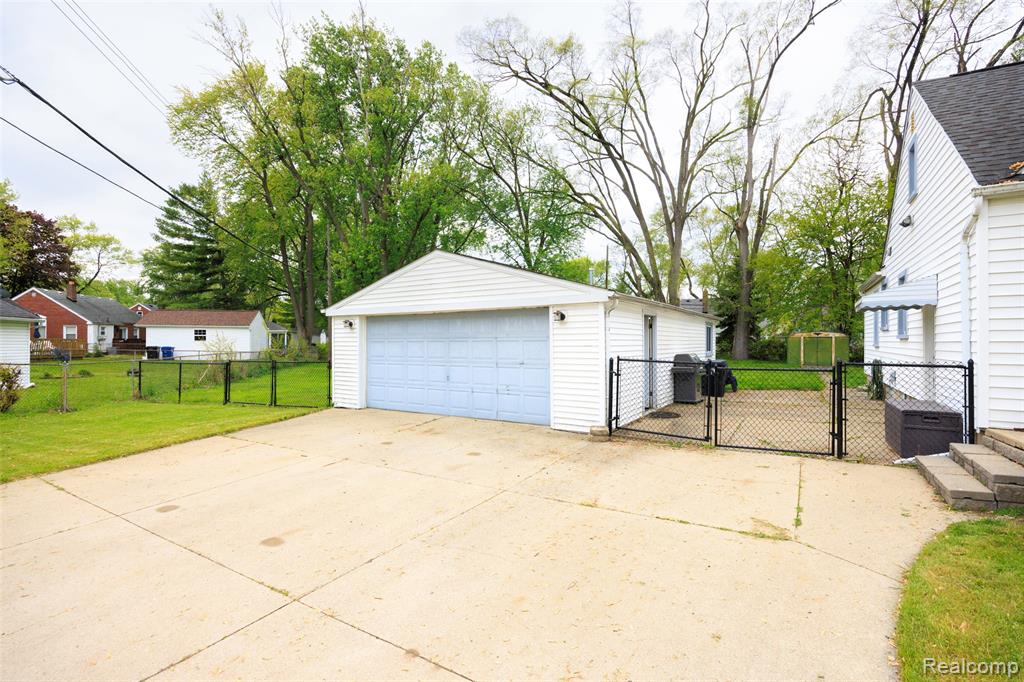 11431 Tecumseh, Redford, MI 48239 — Photo 5