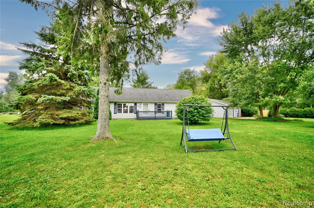 5206 Lippincott Boulevard, Burton, MI 48519 — Photo 37