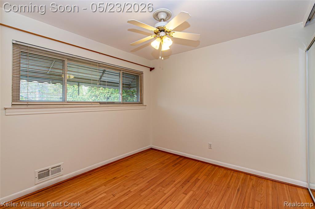 31395 Lyons Circle W, Warren, MI 48092 — Photo 37