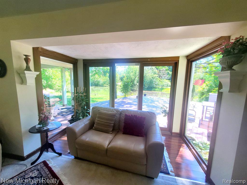 5535 WILLOW VALLEY Drive, West Bloomfield, MI — Photo 23