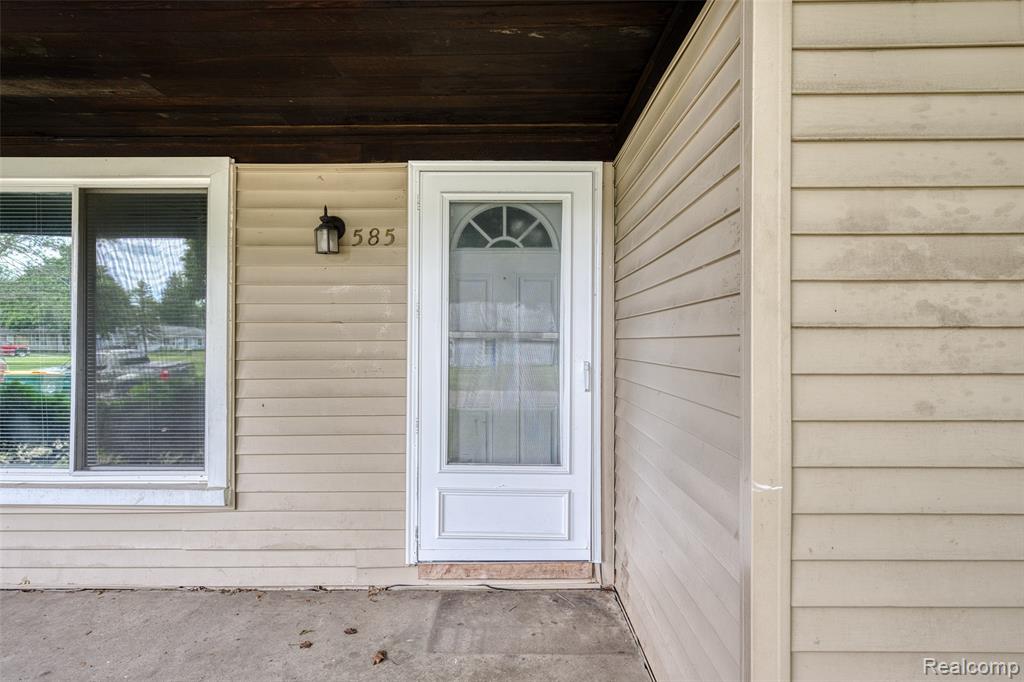 585 Olds Street, Ypsilanti, MI 48198 — Photo 8