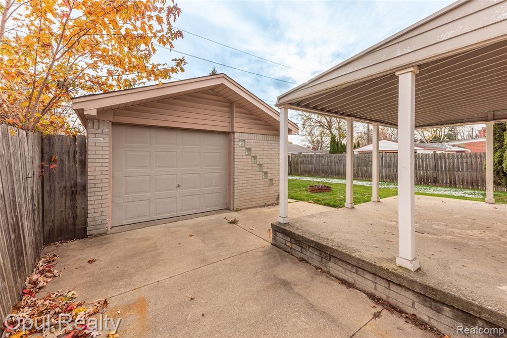 8234 Perrin Avenue, Westland, MI — Photo 29